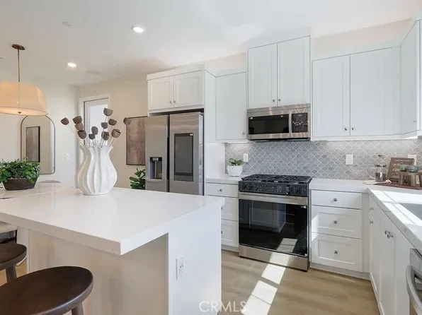 2177 Aneto Way, Santa Paula, CA 93060