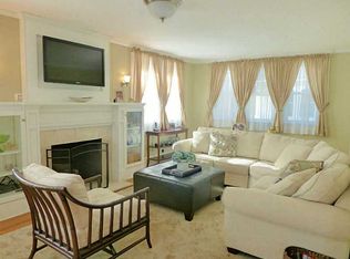 53 Richmond Ave, Barrington, RI 02806