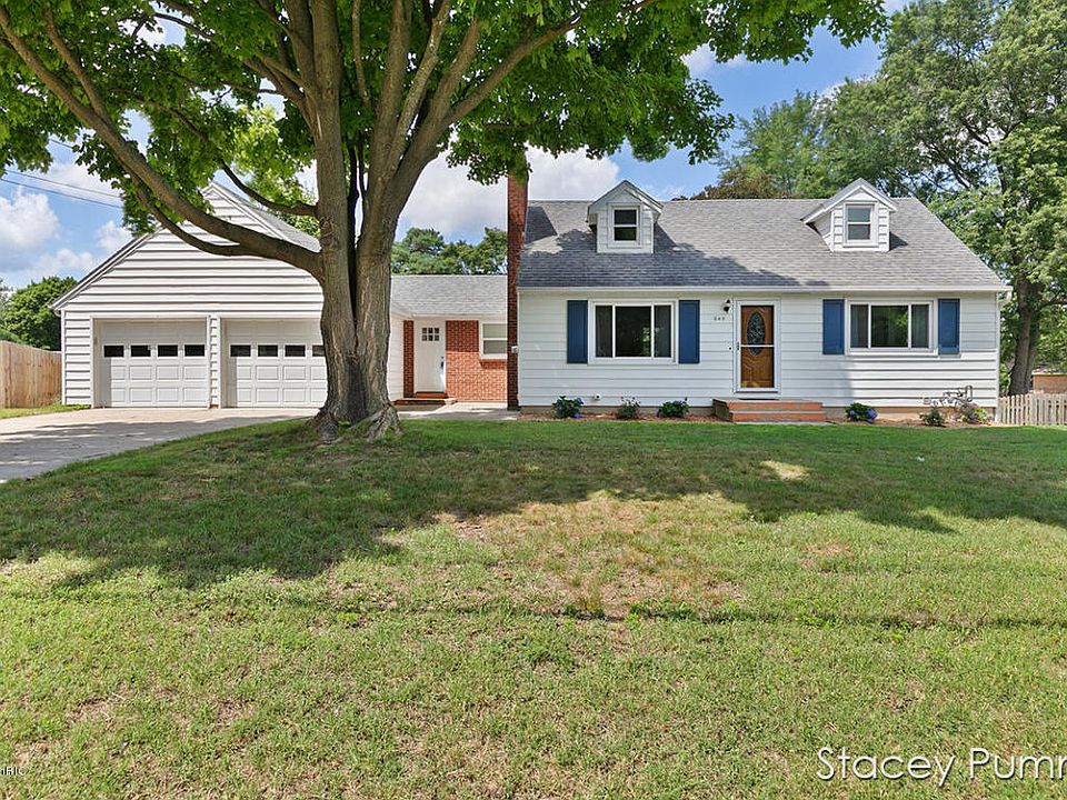 1st image of 645 Westview Ave NW