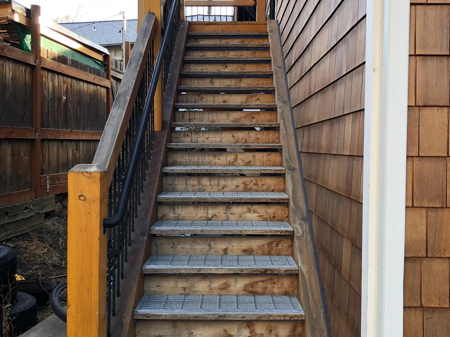 314 NW Georgia Ave — Photo 2