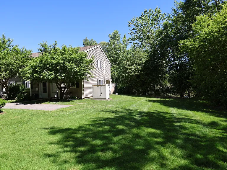 10 Village Brook Ln — Photo 104