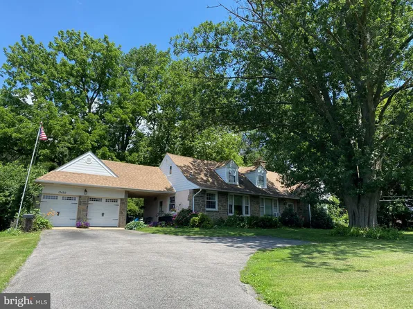 13430 Worthington Rd, Philadelphia, PA 19116