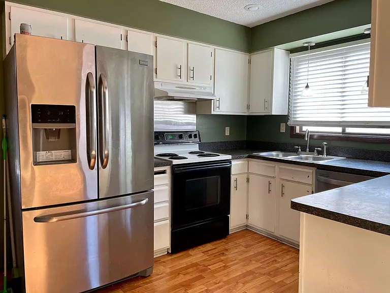 1342 Arden View Dr — Photo 8