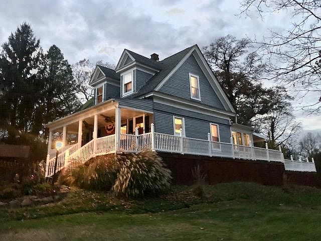 1st image of 4 Rose Ln #561/1002