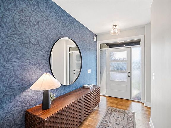 3rd image of 4910 NW Ridgewood Ct