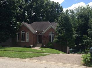 10708 Hickory Cove Ct, Louisville, KY