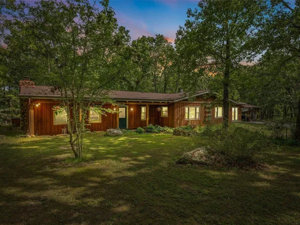 1060 Aa Hwy, Farmington, MO 63640