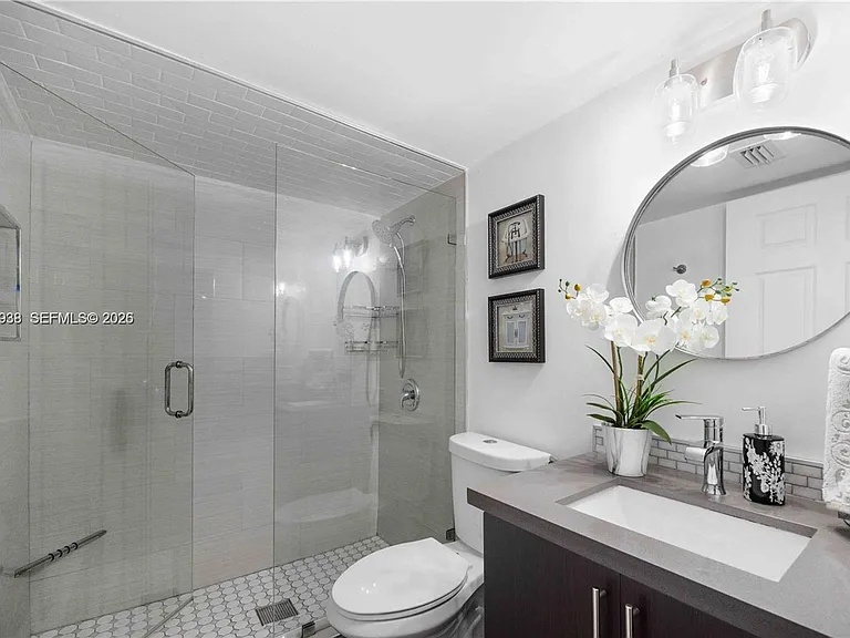 12505 NW 11th Ln #109 — Photo 15