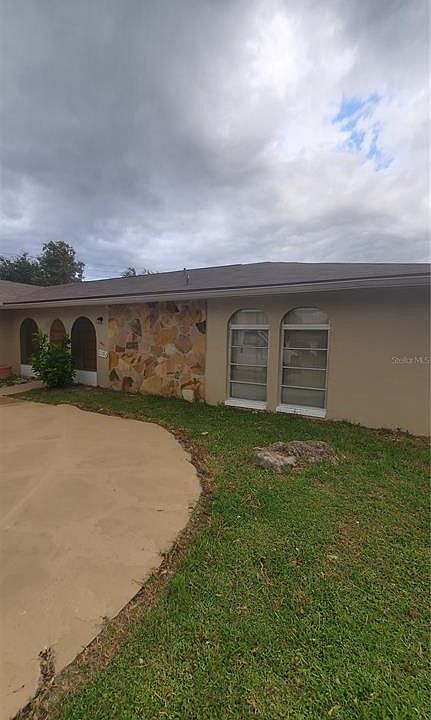 1st image of 23102 Mac Lellan Ave