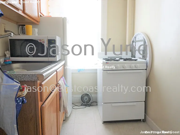 60 Woodstock Ave #20 — Photo 13