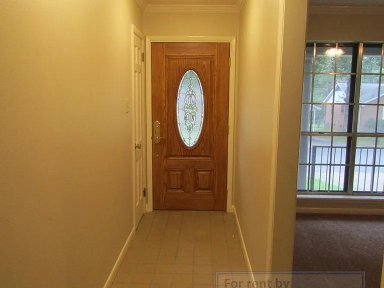 509 S Longfield Ave — Photo 16