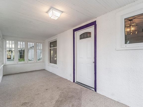 3rd image of 624 Charlotte Ave