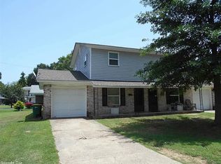 1 Clint Ct APT B, Little Rock, AR 72205