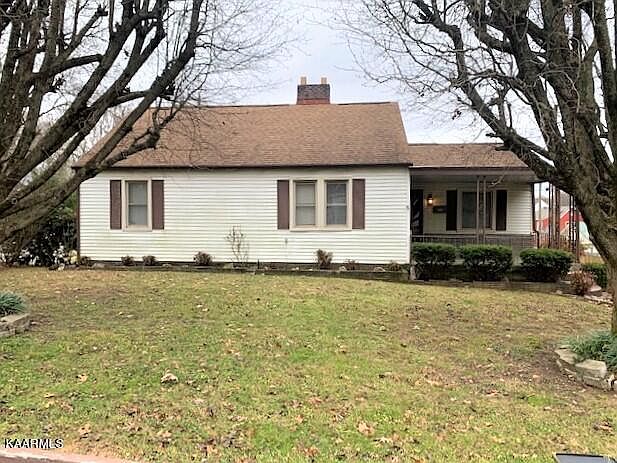 1st image of 2712 Oswald St