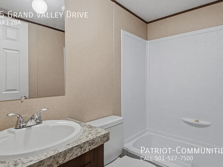 15 Grand Valley Dr — Photo 35