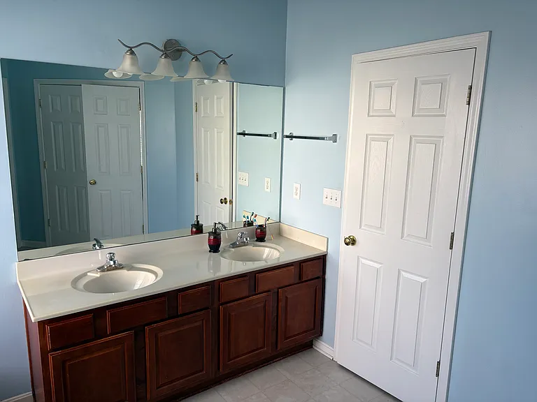11036 Symington Cir — Photo 19