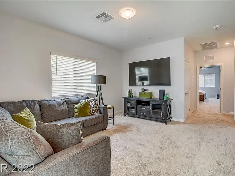 827 E Spring Estates Ave — Photo 49