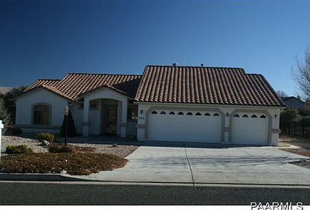 1st image of 975 Pinon Oak Dr