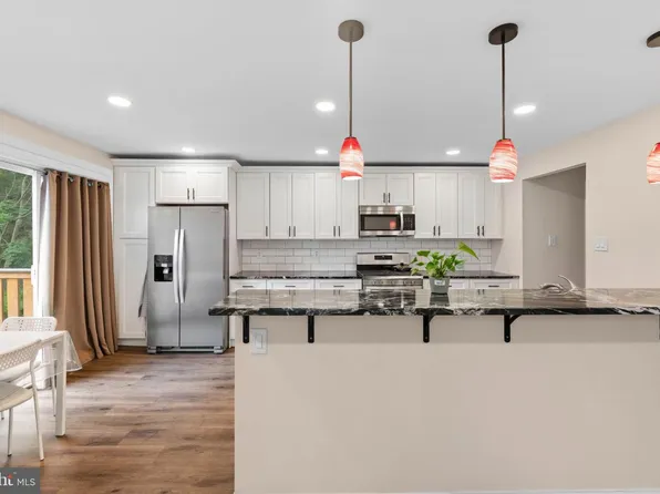 105 Rennard Ter, Philadelphia, PA 19116