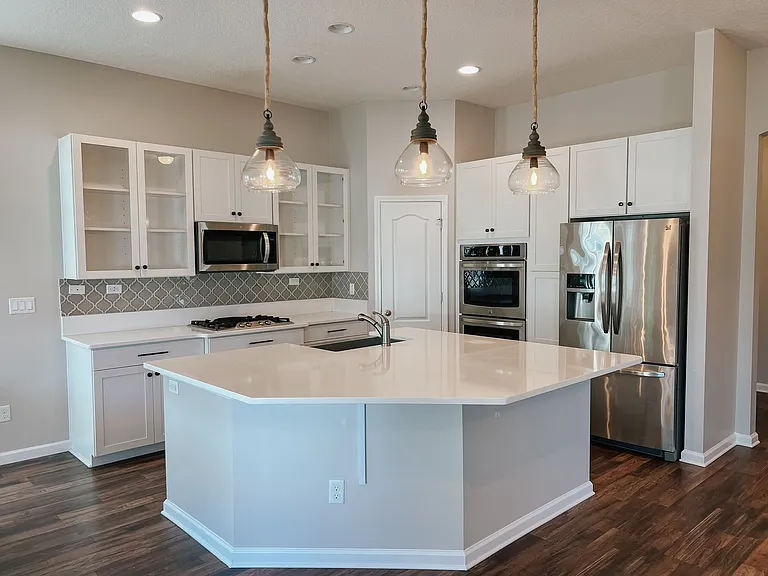 2246 Eagle Perch Pl — Photo 2