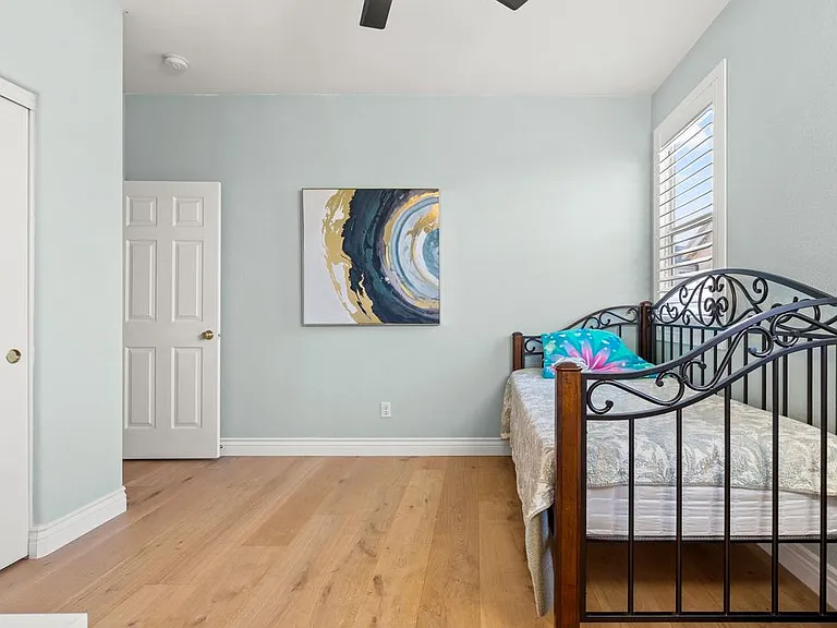 19366 Fortune Pl — Photo 36