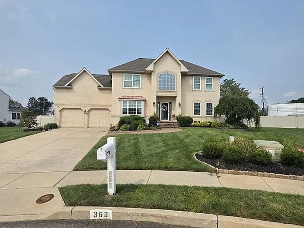 363 New Castle Ln, Logan Township, NJ 08085