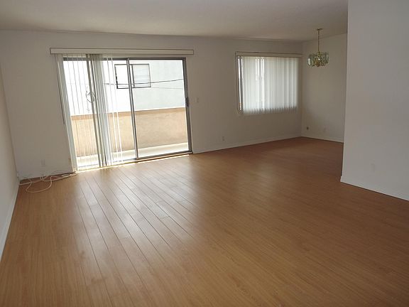 2nd image of 712 N Kings Rd APT 205