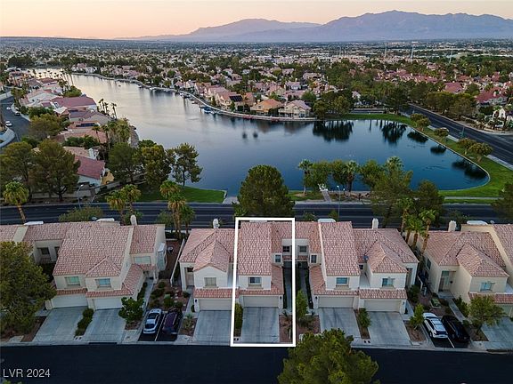 4th image of 7824 Bluewater Dr #0