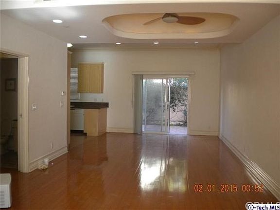 2nd image of 2223 Montrose Ave APT 10