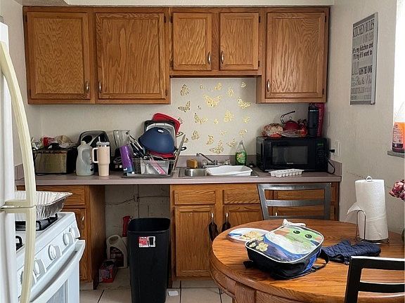 5th image of 4958 Caroline Dr APT 8
