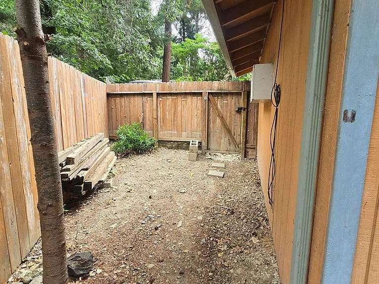 56 Sunset Ln #B — Photo 21