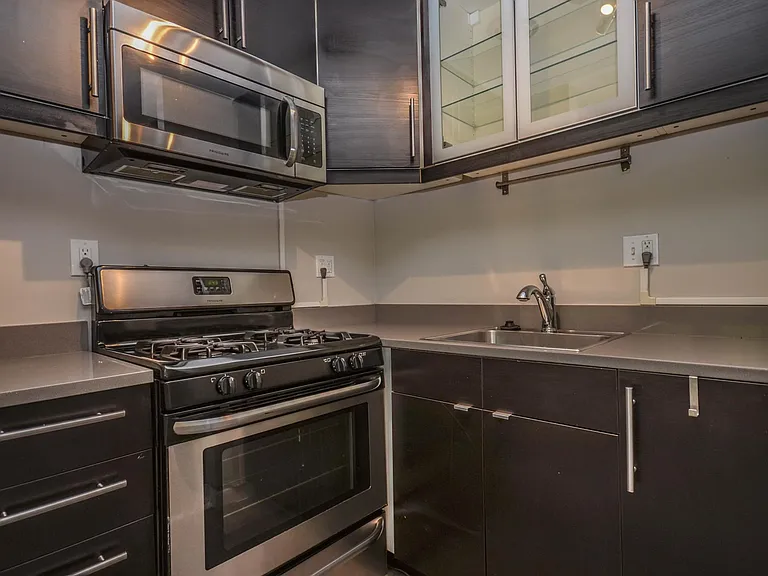 4840 Macarthur Blvd NW #404 — Photo 17
