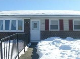 1040 Devonshire Rd, Allentown, PA 18103