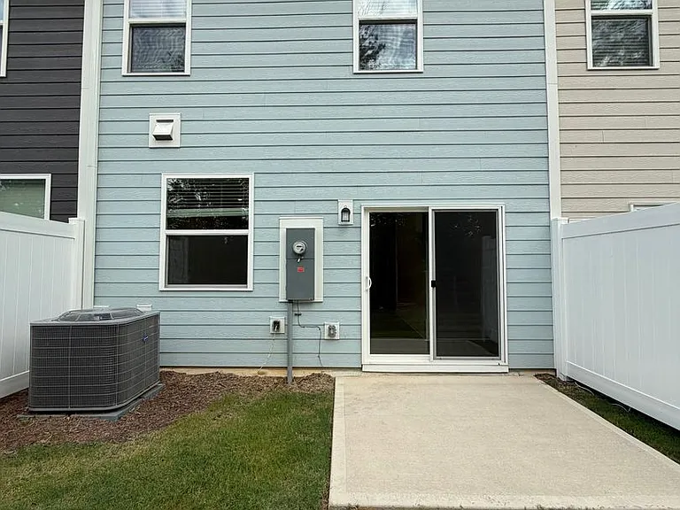 128 Parker Ln — Photo 11