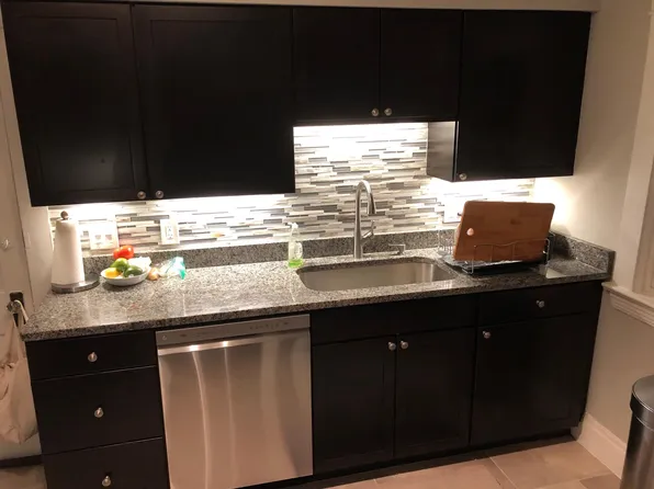 1450 Cordova Ave, Lakewood, OH 44107