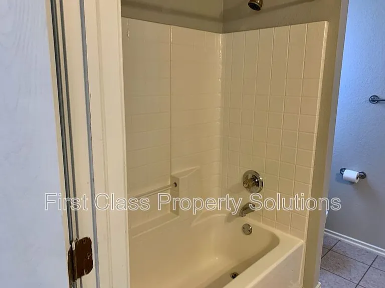 4317 SE 87th St — Photo 8