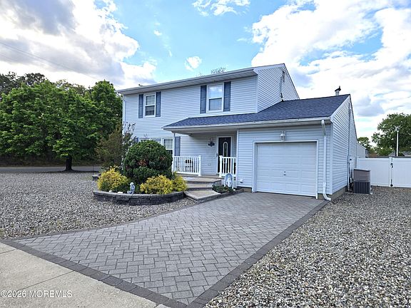 2nd image of 300 Pennington Court