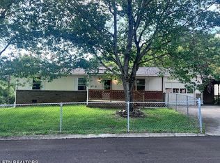 1729 Garden View Ln, Knoxville, TN 37912
