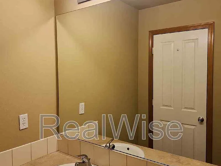 2885 SW Indian Cir — Photo 35