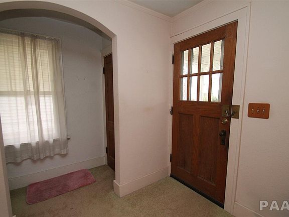4th image of 1400 W Gilbert Ave