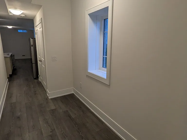 193 Rowe St #BASEMENT — Photo 15