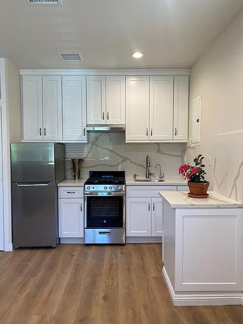 1st image of 9536 Geyser Ave