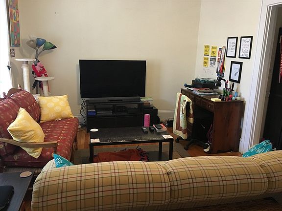 5th image of 592 Washington St APT 6