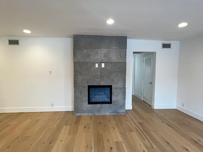 1926 Manning Ave — Photo 11