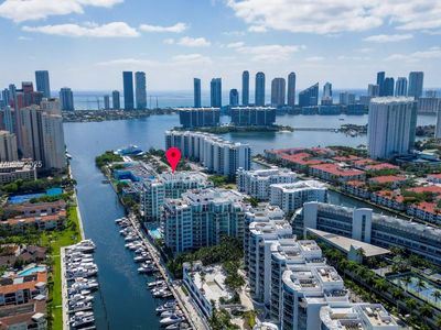 3131 NE 188th St APT 2510, Miami, FL, 33180