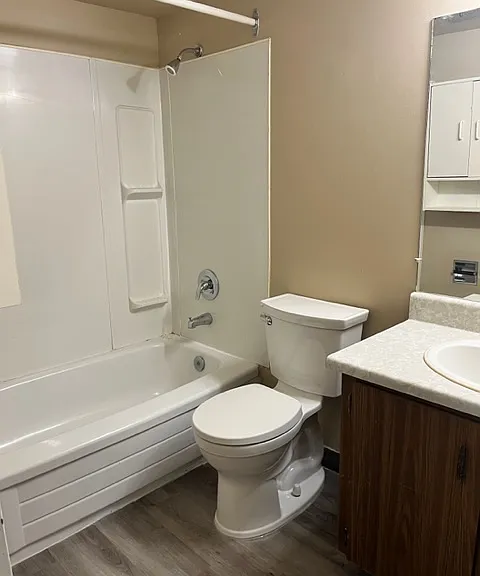 1940 9th Ave N #1 — Photo 3