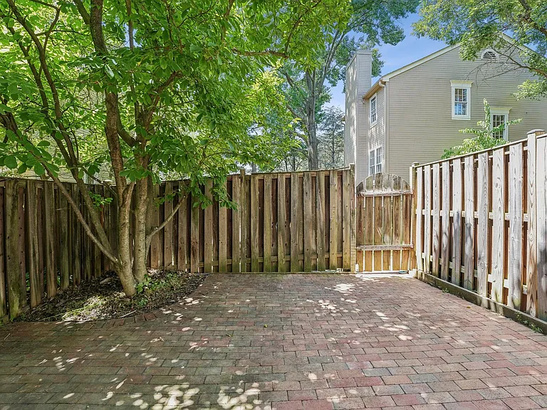 71 Fendall Ave — Photo 34