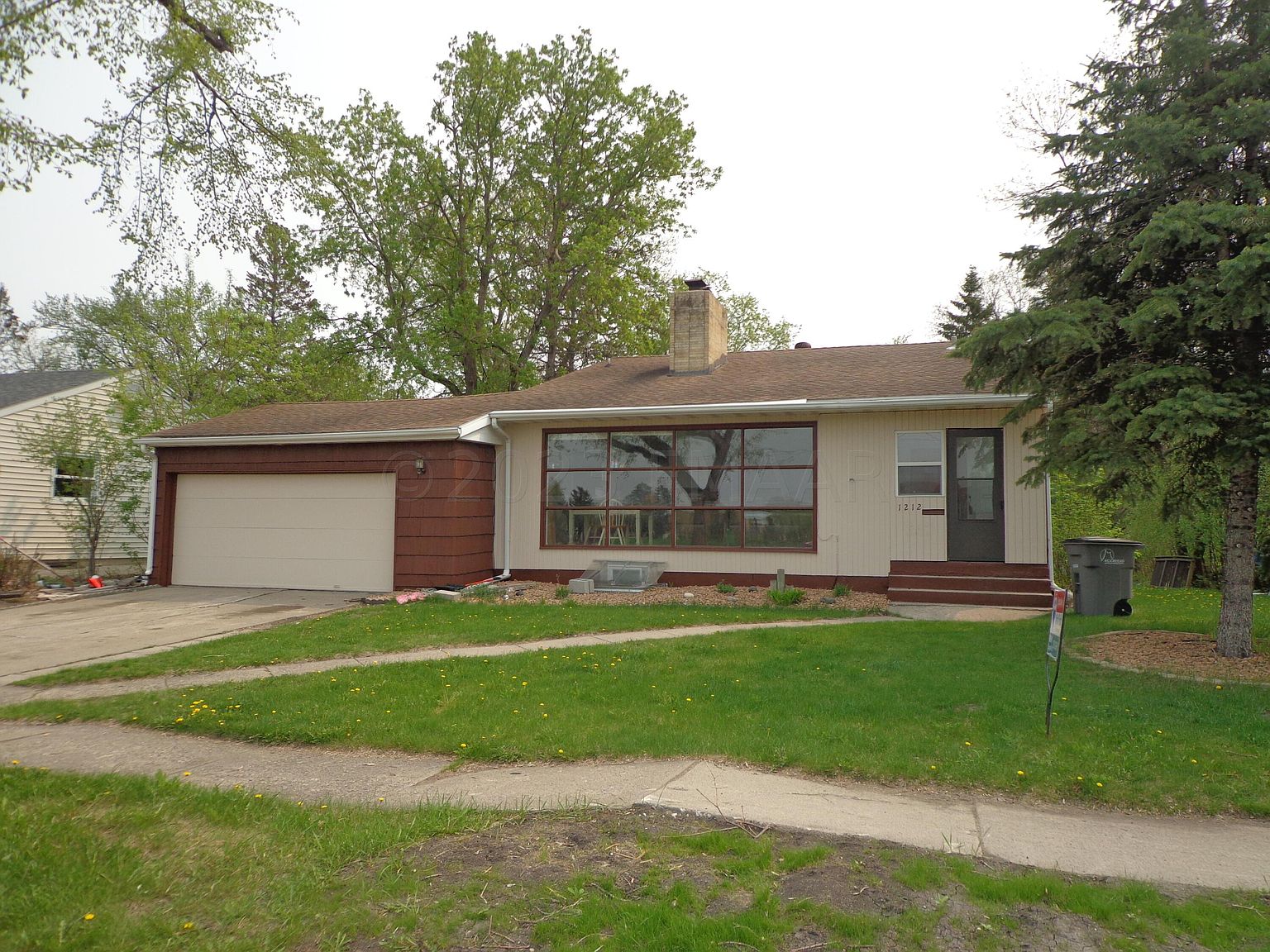 1212 11th St S, Moorhead, MN 56560 Zillow