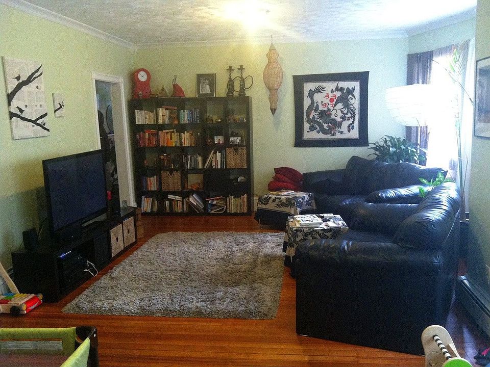 2nd image of 228 Doyle Ave