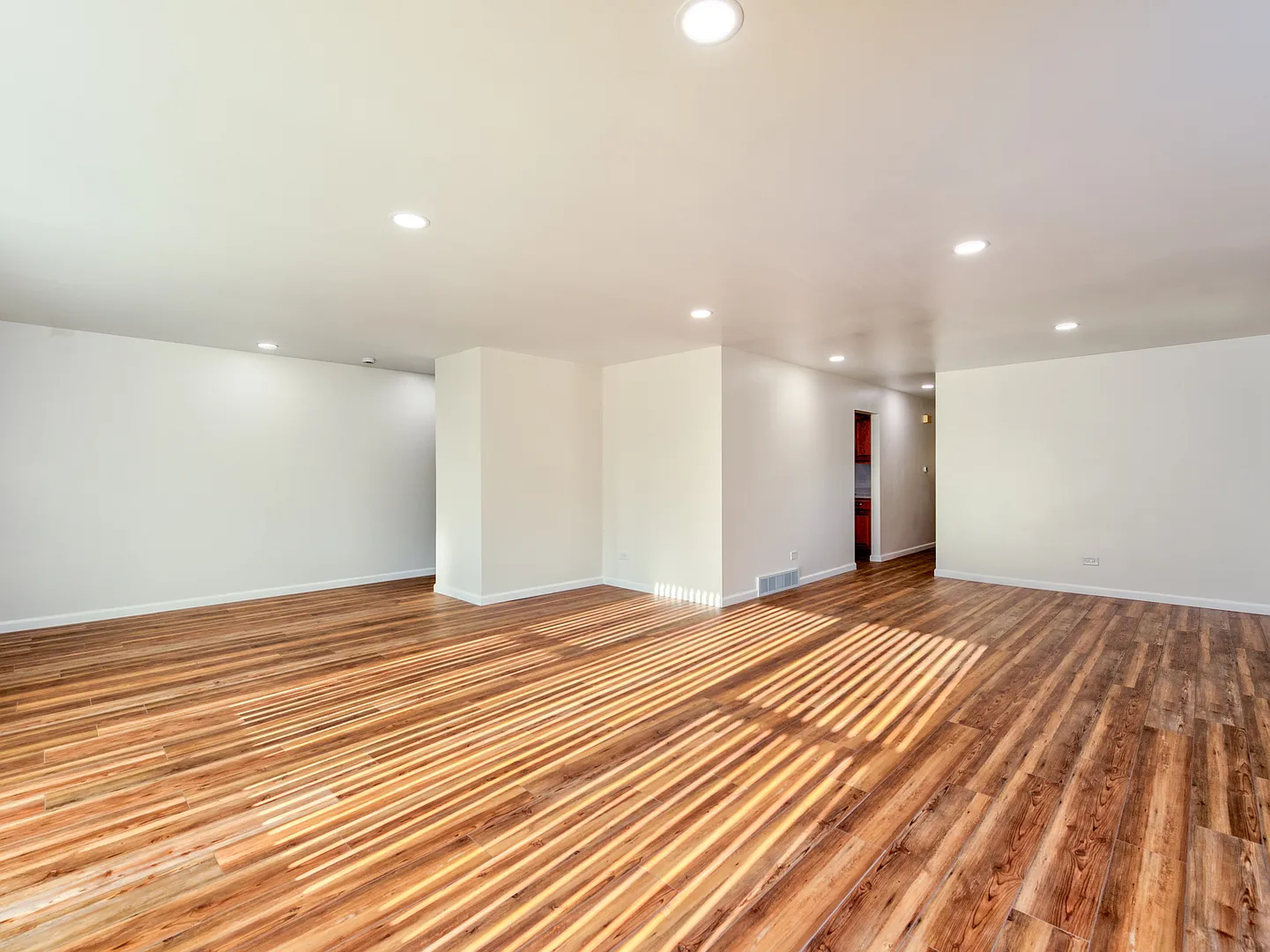 3 bed, 3143 sqft, $3,000 — Photo 4
